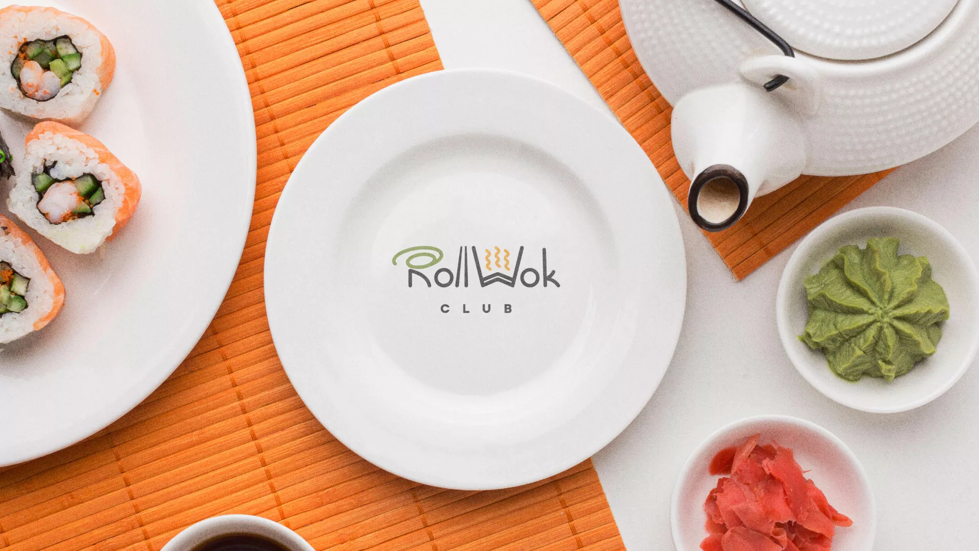 Разработка логотипа и фирменного стиля суши-бара «Roll Wok Club» в Хилоке